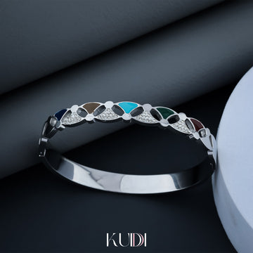 Vivid Waves Bracelet (White Gold)