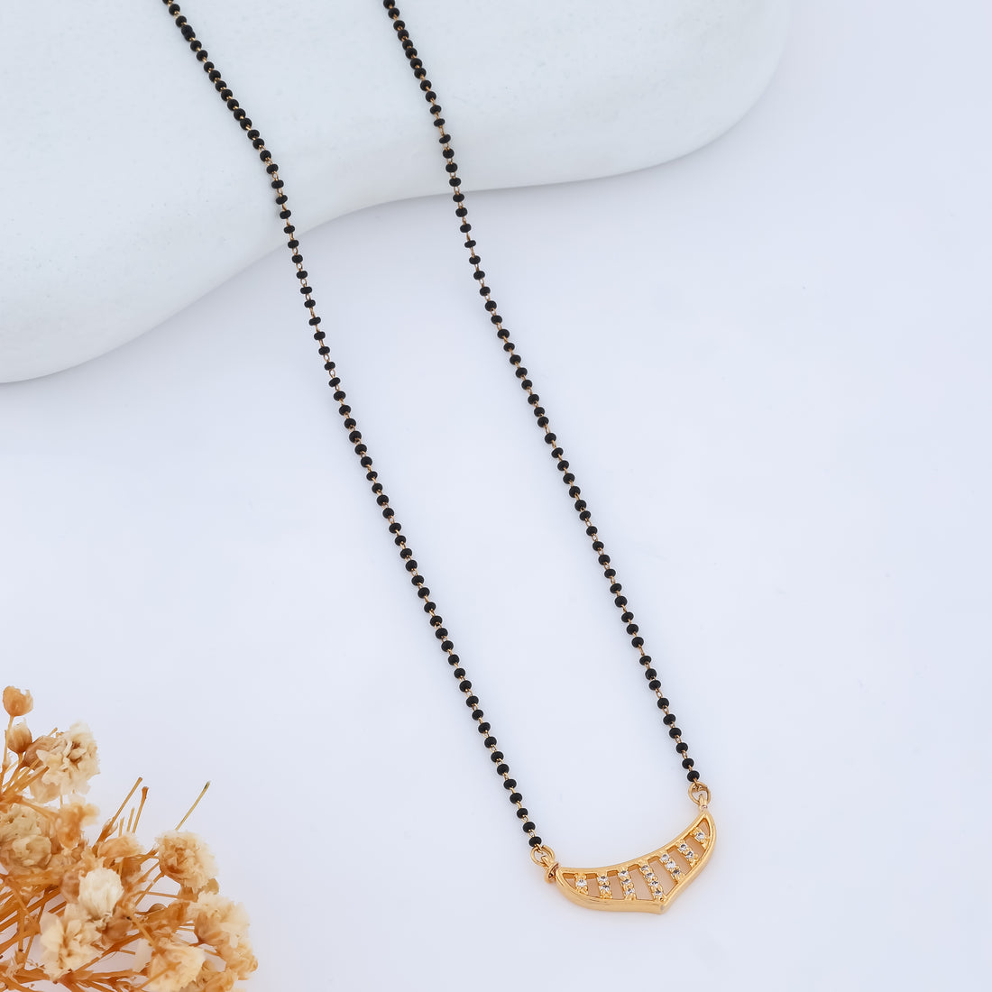 Mehalika Curve Mangalsutra