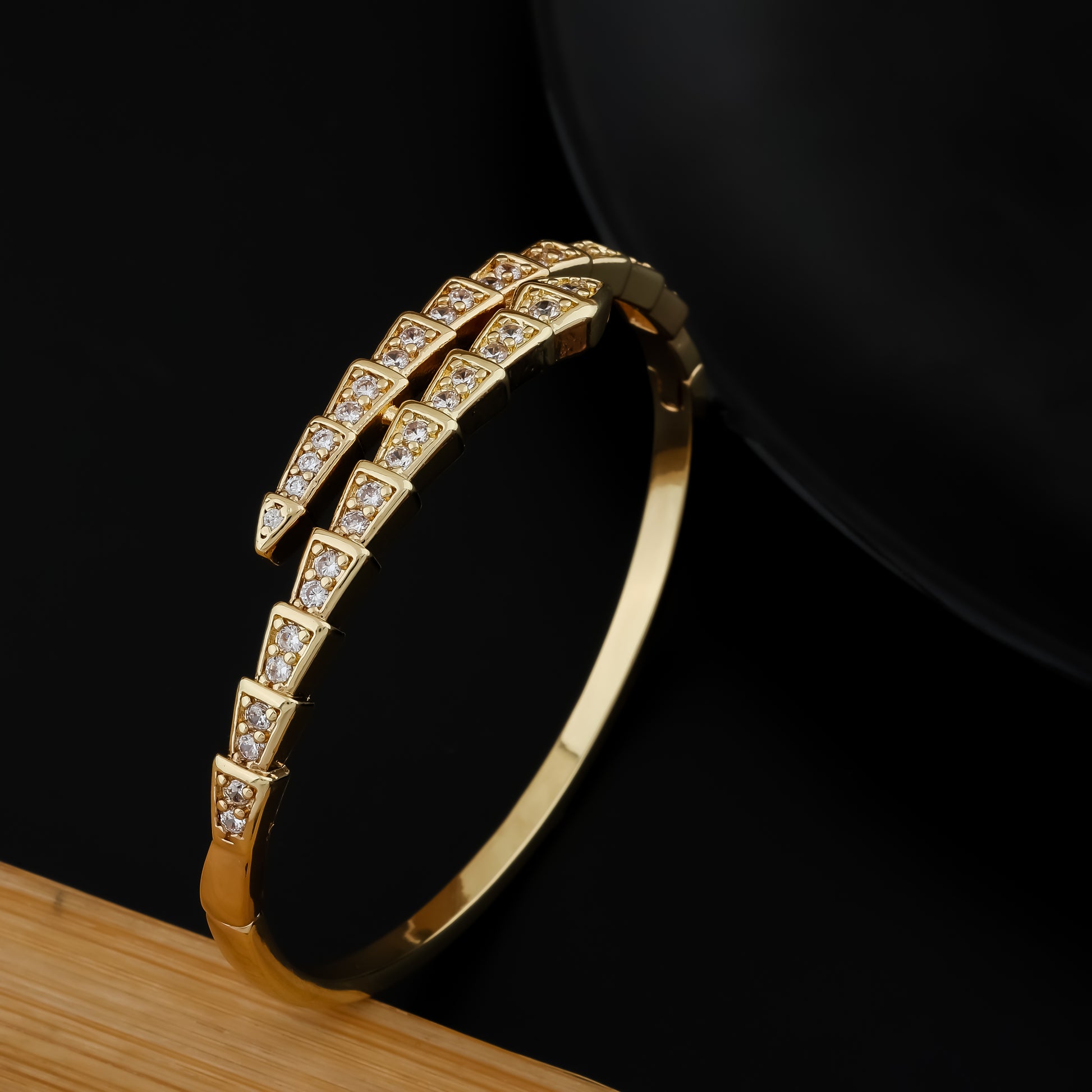 Orvella Bracelet (Yellow Gold) – Kuddi - Main Image