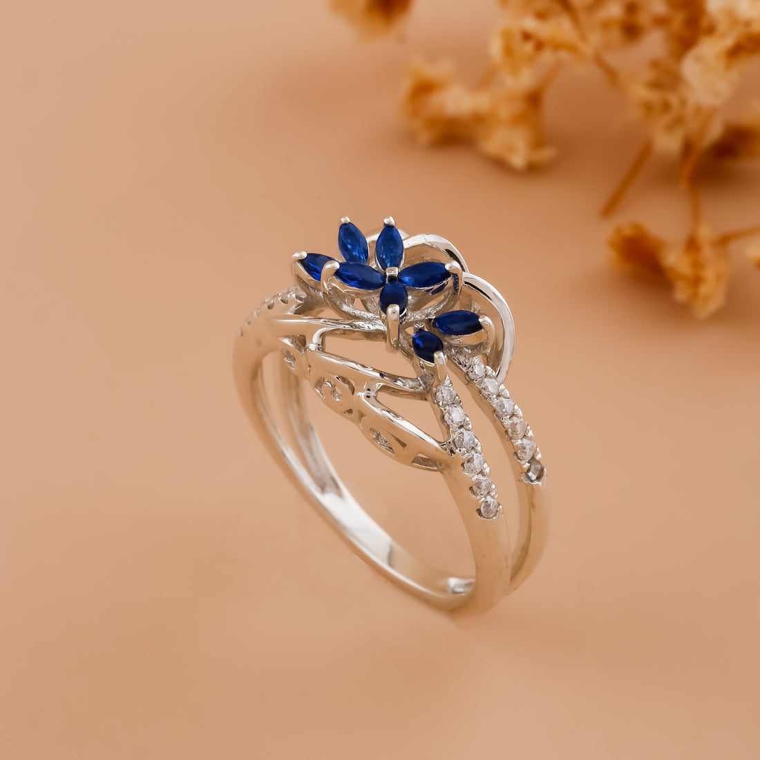 Saphiora Rings