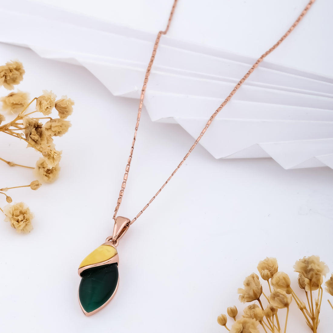 Emerald Petal Glow Necklace (Rose Gold)