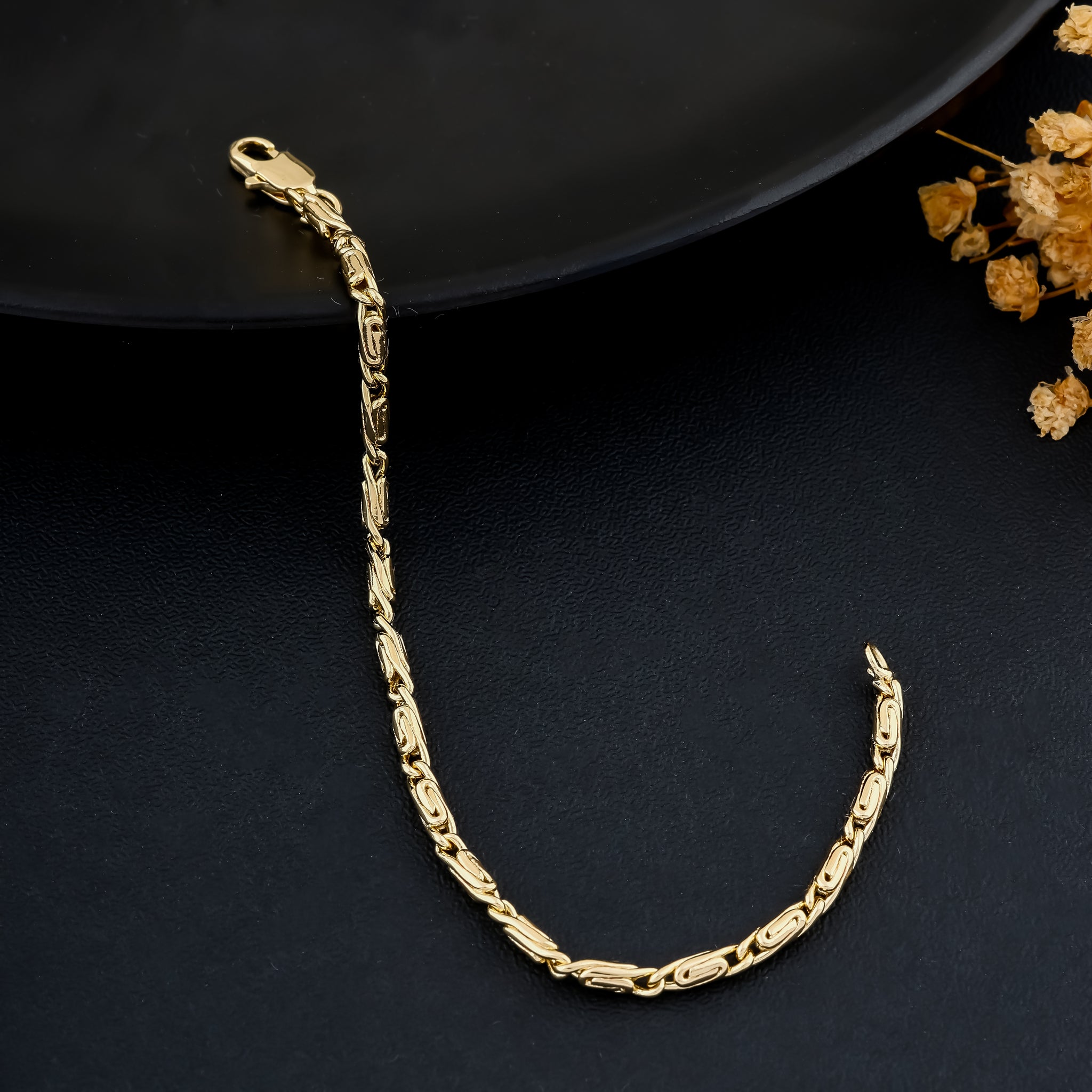 Twist Trail Rakhi