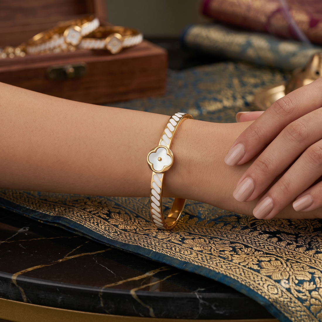 Fleuris Bracelet (Yellow Gold)