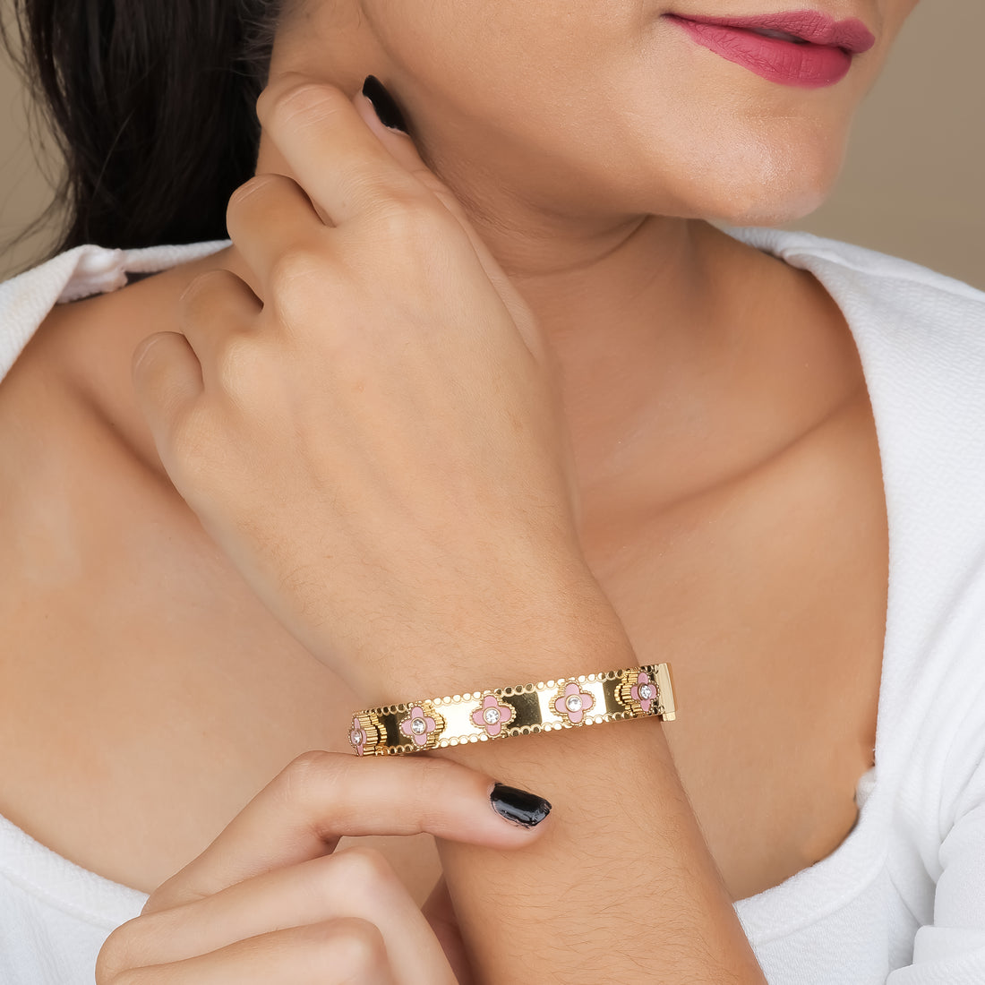 Blush Blossom Bangle (Gold)