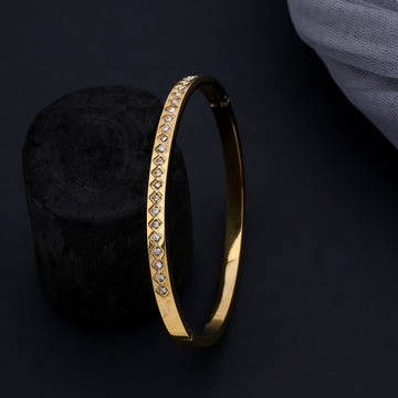 Eternity Sparkle Bangle (Gold)