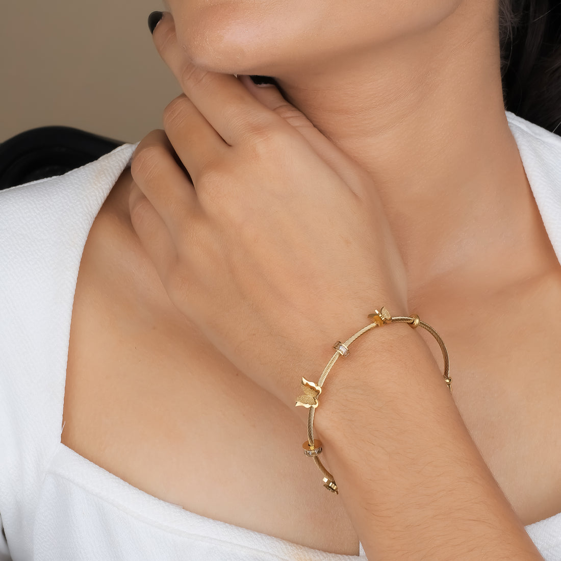 Butterfly Breeze Bangle (Gold)